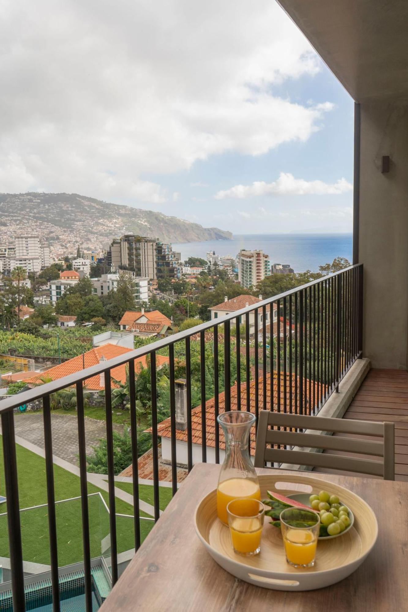 Green Boat By Madeira Best Apartments 푼샬 외부 사진